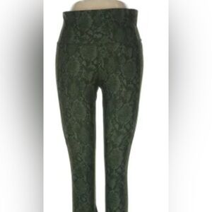 OFFLINE by Aerie Leggings— Green and Black